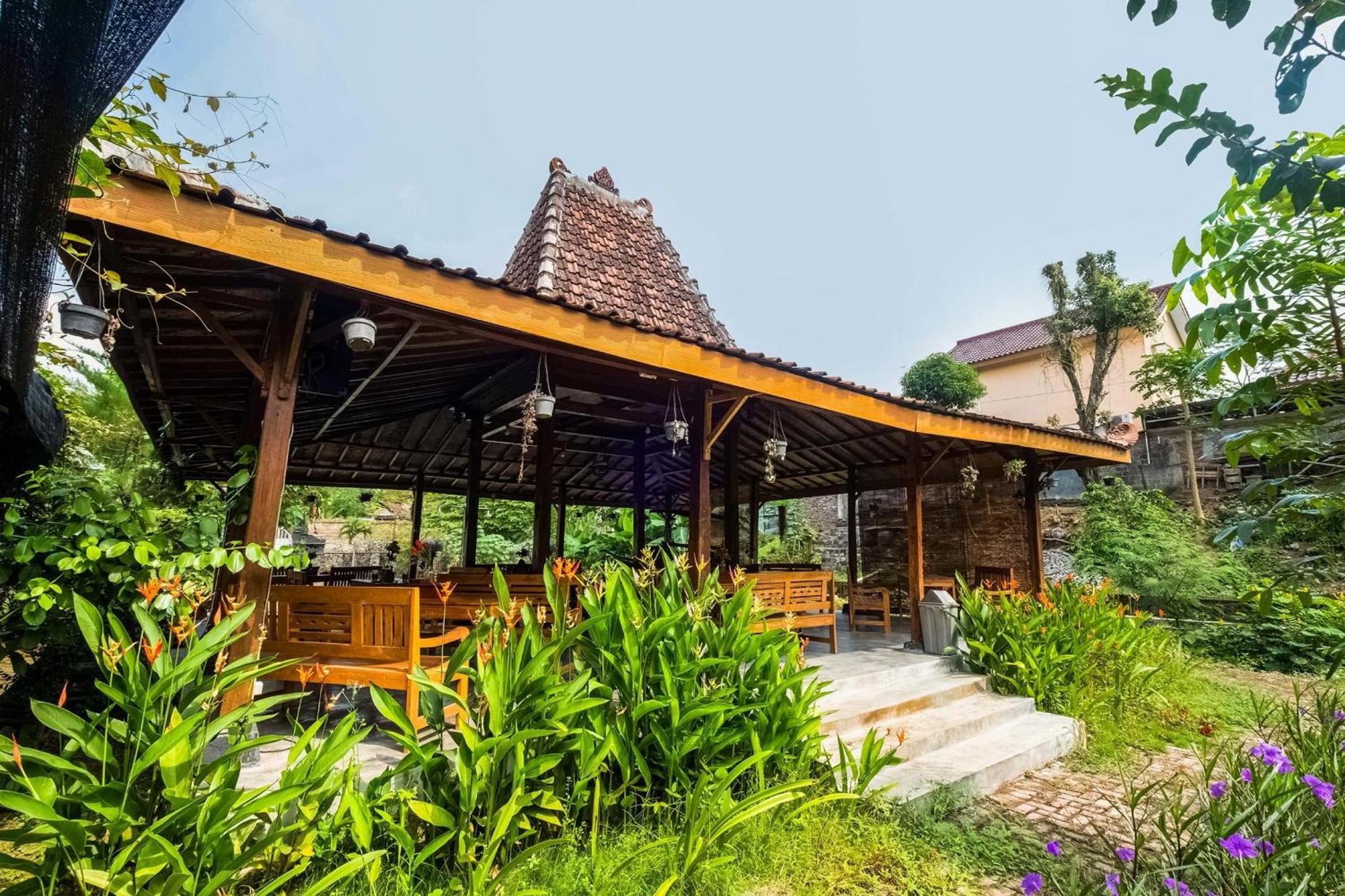 Oyo 3562 Pondok Inspirasi Minggir Klangkapang Exterior photo