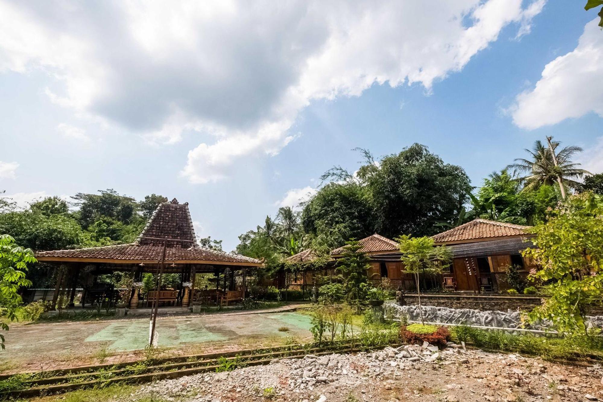 Oyo 3562 Pondok Inspirasi Minggir Klangkapang Exterior photo